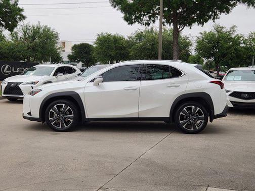 Eminent White Pearl 2025 Lexus UX 300h Base