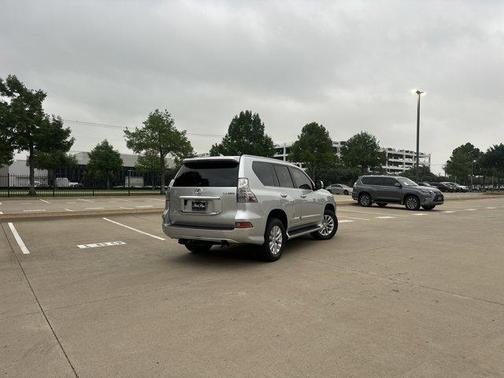 Silver Lining Metallic 2019 Lexus GX 460 Premium