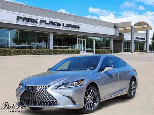 2025 Lexus ES 300h Base