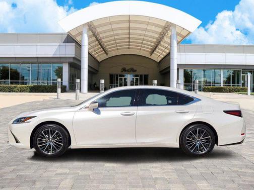 2025 Lexus ES 350 Base