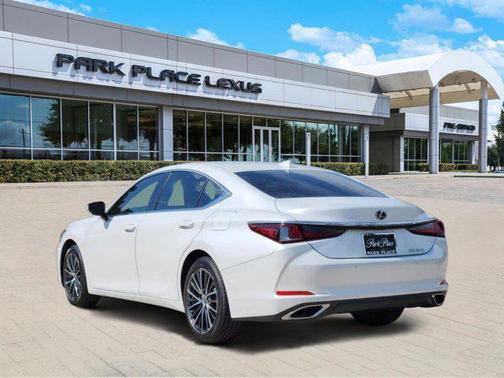 2025 Lexus ES 350 Base