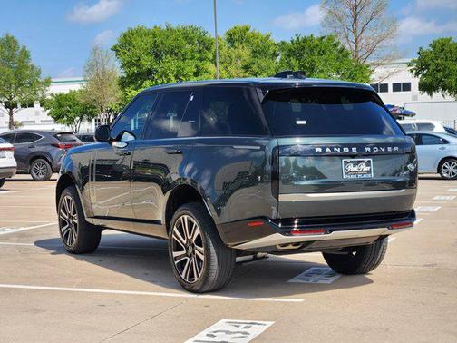 Belgravia Green Metallic 2023 Land Rover Range Rover P530 SE