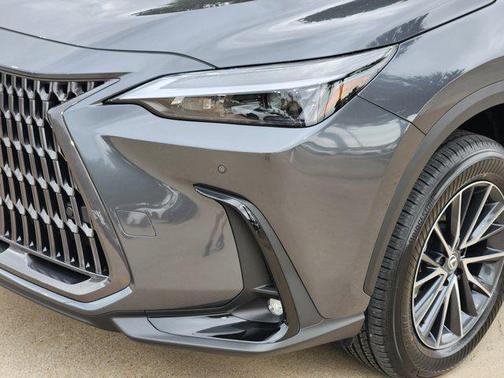 2025 Lexus NX 250 Premium