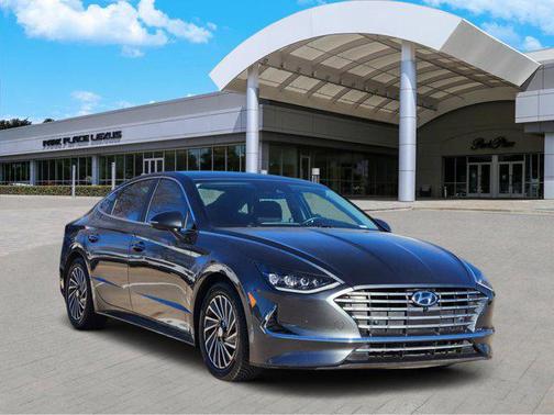 2022 Hyundai SONATA Hybrid Limited