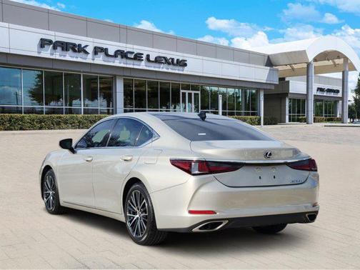 2023 Lexus ES 350 Base