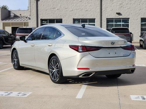 2023 Lexus ES 350 Base