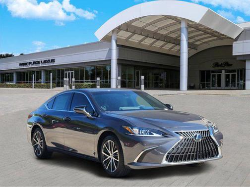 2025 Lexus ES 300h Base