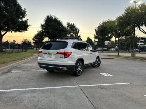 2017 Honda Pilot Elite