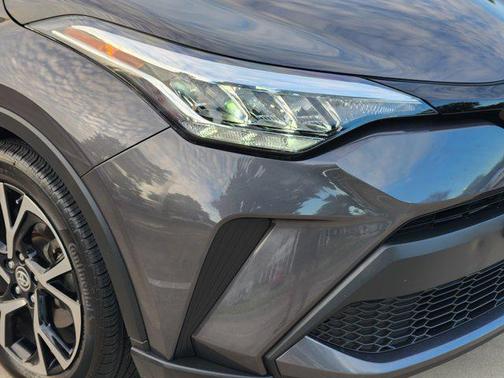 2020 Toyota C-HR XLE