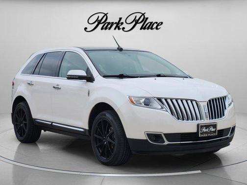 White Platinum Clearcoat Metallic 2013 Lincoln MKX Base