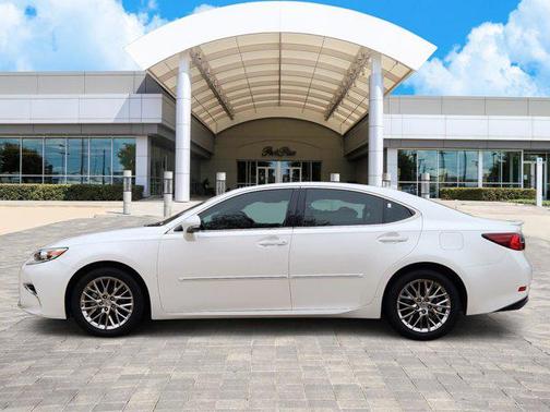 2017 Lexus ES 350 Base