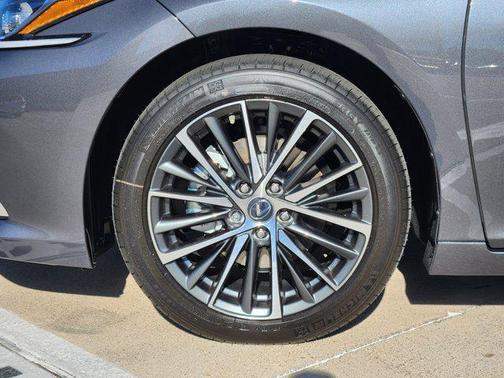 2025 Lexus ES 350 Base