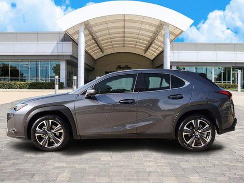 2025 Lexus UX 300h Base