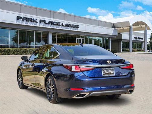 2025 Lexus ES 350 Base