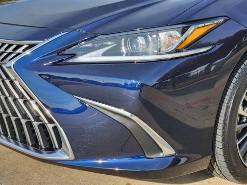 2025 Lexus ES 350 Base