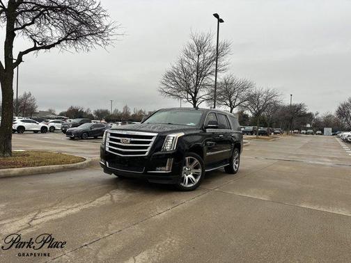2017 Cadillac Escalade Luxury