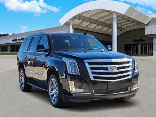 2017 Cadillac Escalade Luxury