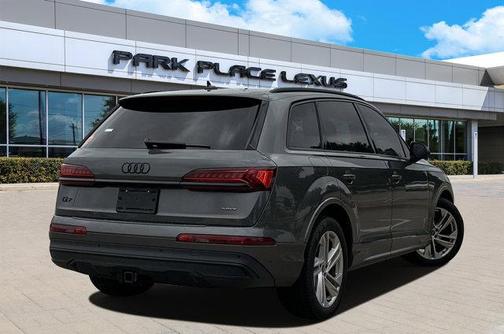 2021 Audi Q7 55 Prestige