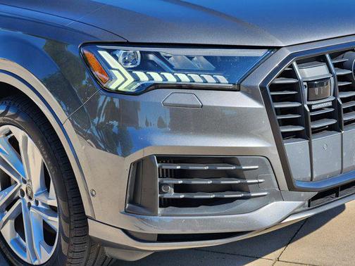 2021 Audi Q7 55 Prestige