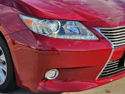 2014 Lexus ES 300h Base