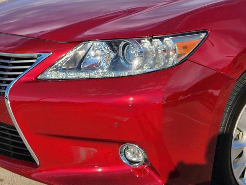 2014 Lexus ES 300h Base