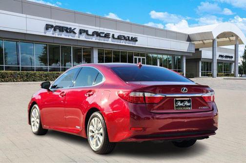 2014 Lexus ES 300h Base