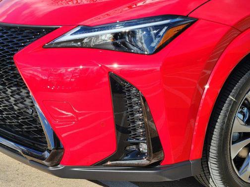 2025 Lexus UX 300h F SPORT Design