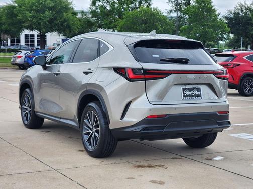 Atomic Silver 2025 Lexus NX 250 Premium