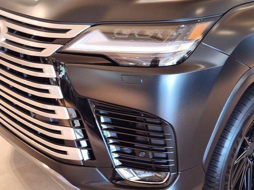 2025 Lexus LX 600 Luxury