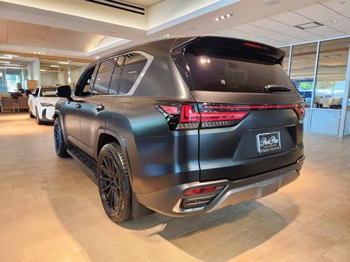 2025 Lexus LX 600 Luxury