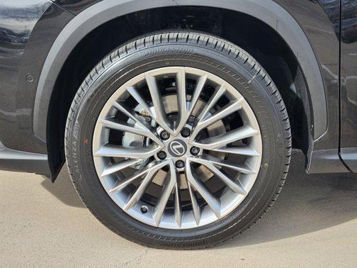 2026 Lexus NX 350h Luxury