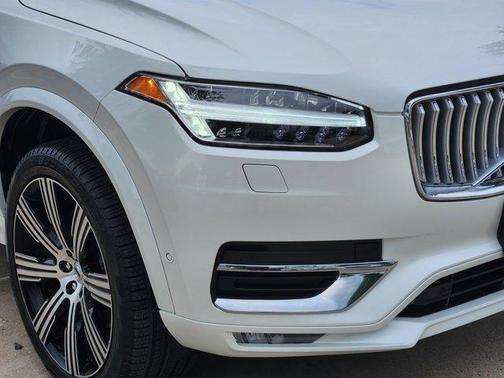 2025 Volvo XC90 B6 Ultra