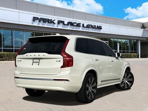 2025 Volvo XC90 B6 Ultra