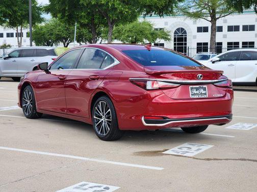 Matador Red Mica 2025 Lexus ES 300h Base