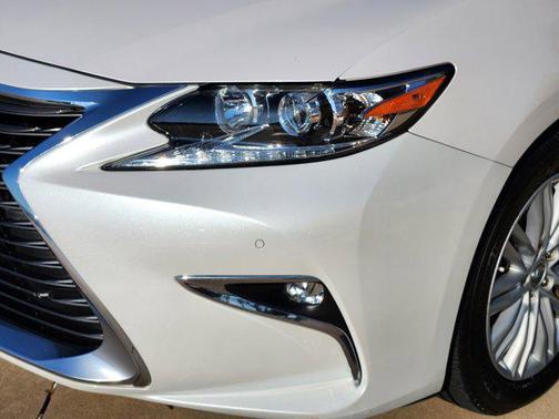 2016 Lexus ES 350 Base
