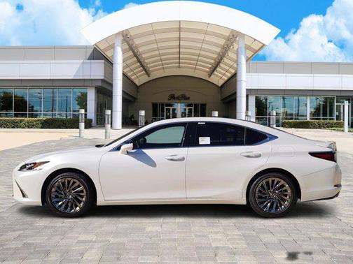 2025 Lexus ES 350 Ultra Luxury