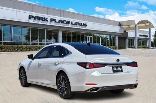 2025 Lexus ES 350 Base