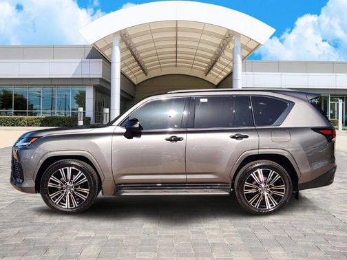 2025 Lexus LX 600 Luxury