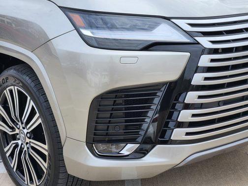 2025 Lexus LX 600 Luxury