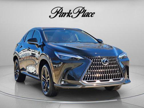 2026 Lexus NX 450h+ Luxury