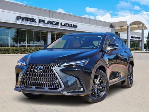 2026 Lexus NX 450h+ Luxury