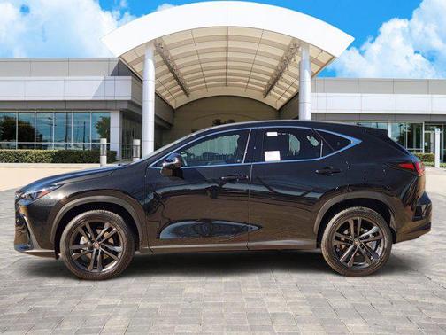 2026 Lexus NX 450h+ Luxury