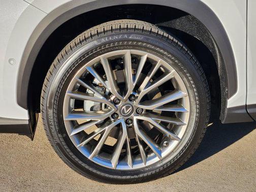 2026 Lexus NX 350h Luxury