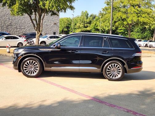 Black Metallic 2022 Lincoln Aviator Reserve