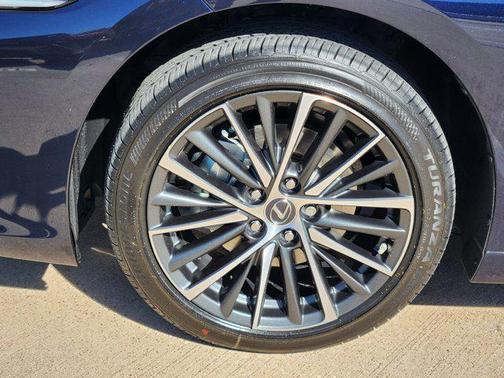 2025 Lexus ES 350 Base