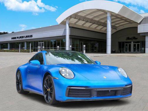 2021 Porsche 911 Carrera