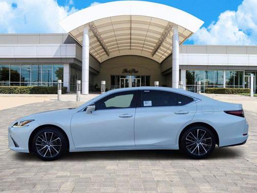 2025 Lexus ES 350 Base