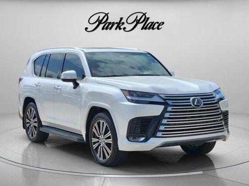 Eminent White Pearl 2026 Lexus LX 600 Luxury