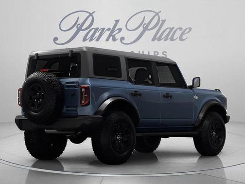 Azure Gray Metallic 2024 Ford Bronco Wildtrak