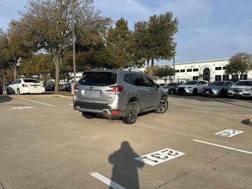 2023 Subaru Forester Touring